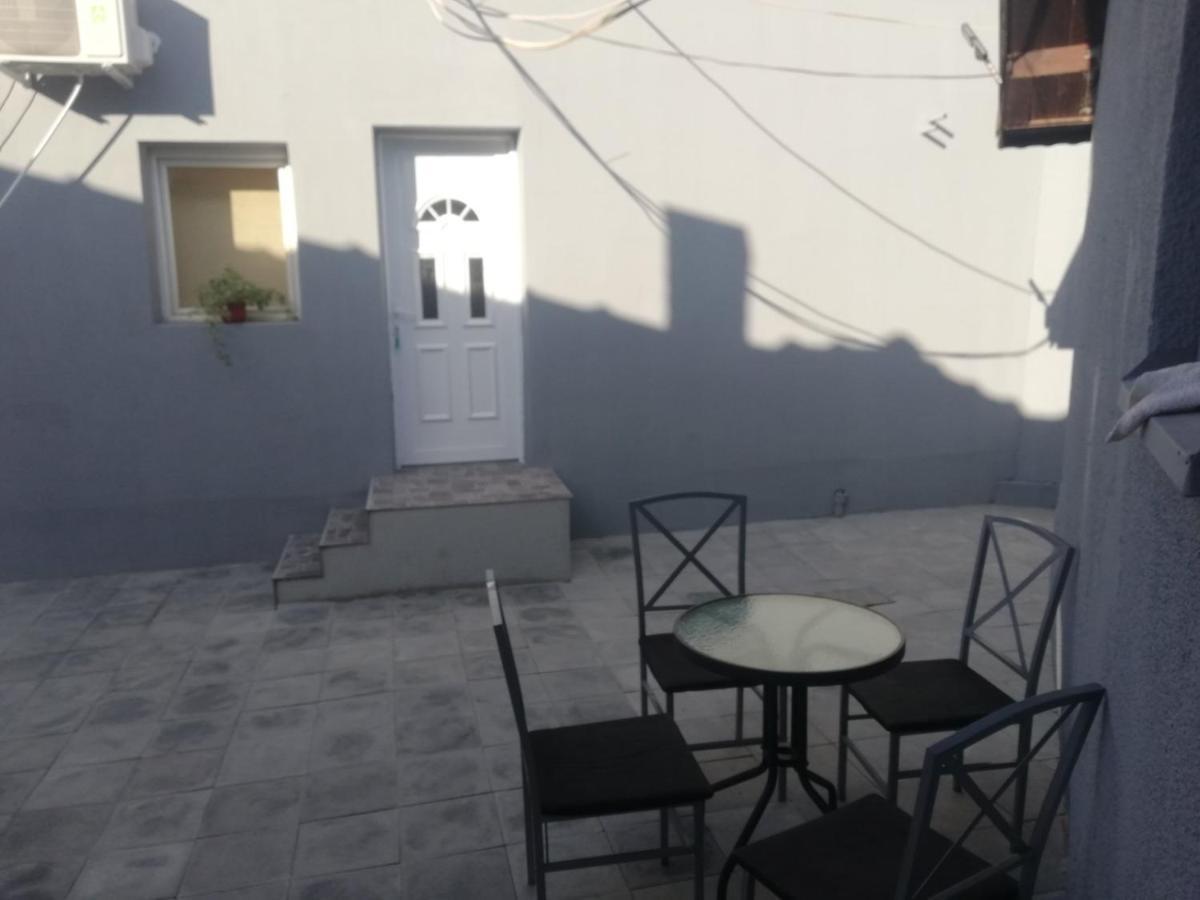 Apartman Mladenovic Appartamento Zaječar Esterno foto